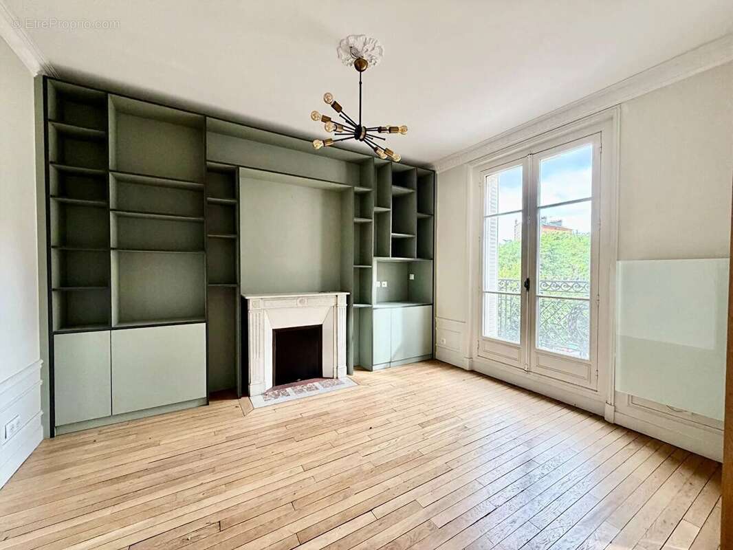 Appartement à BOIS-COLOMBES