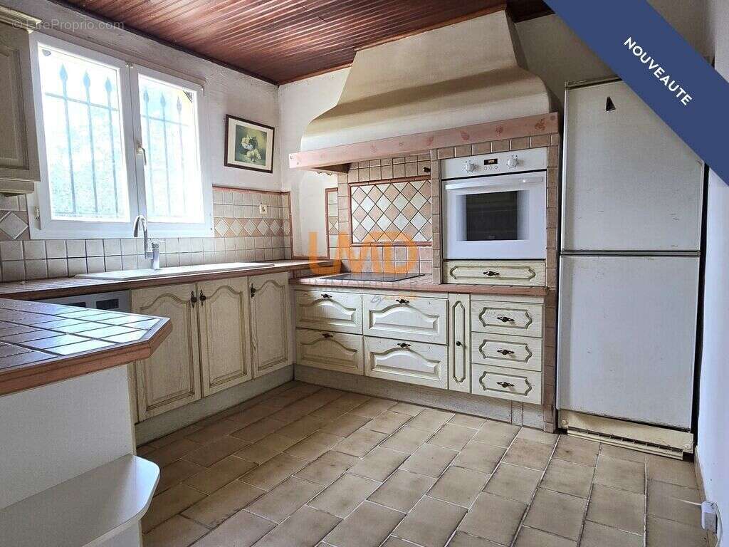 Maison à CABRIERES-D'AVIGNON