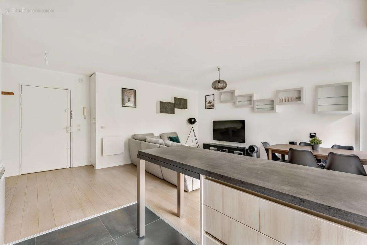 Appartement à ISSY-LES-MOULINEAUX