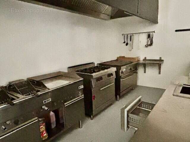 cuisine - Autre à SAUVETERRE-DE-ROUERGUE