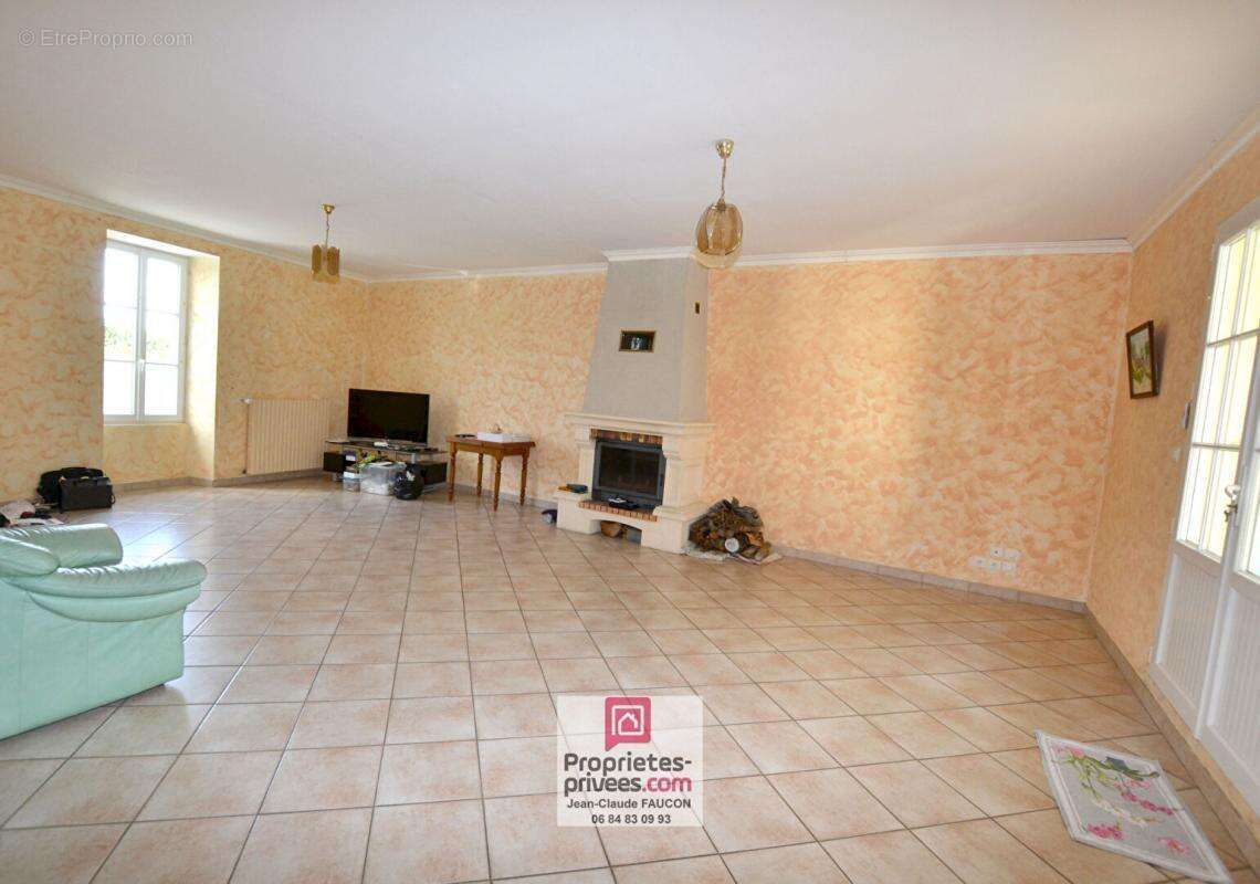 Maison à SAINT-MICHEL-EN-L&#039;HERM