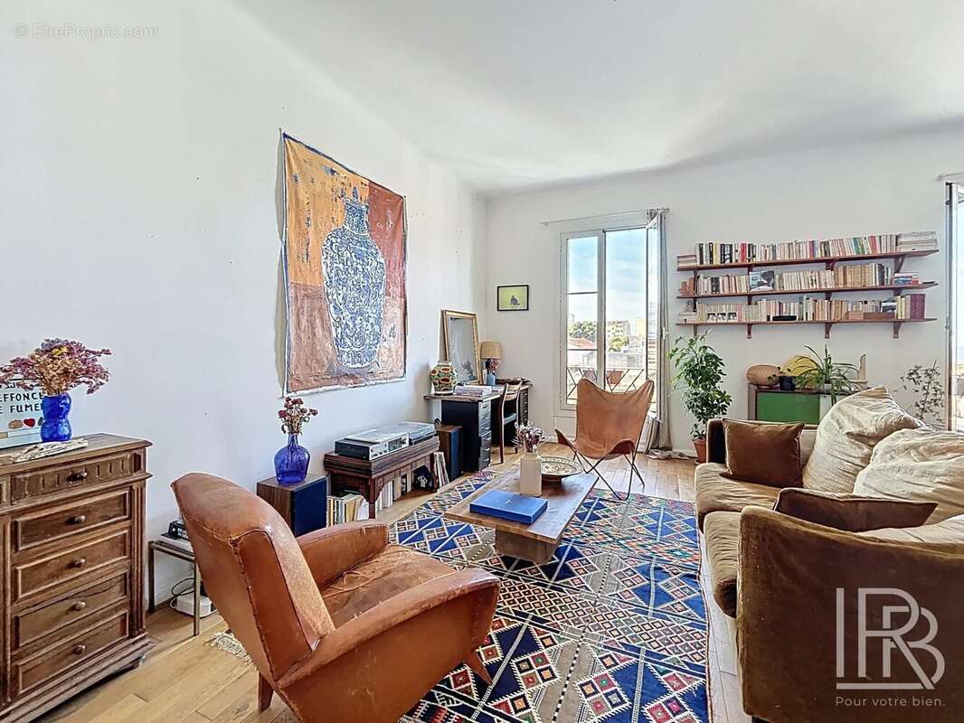 Appartement à MARSEILLE-7E