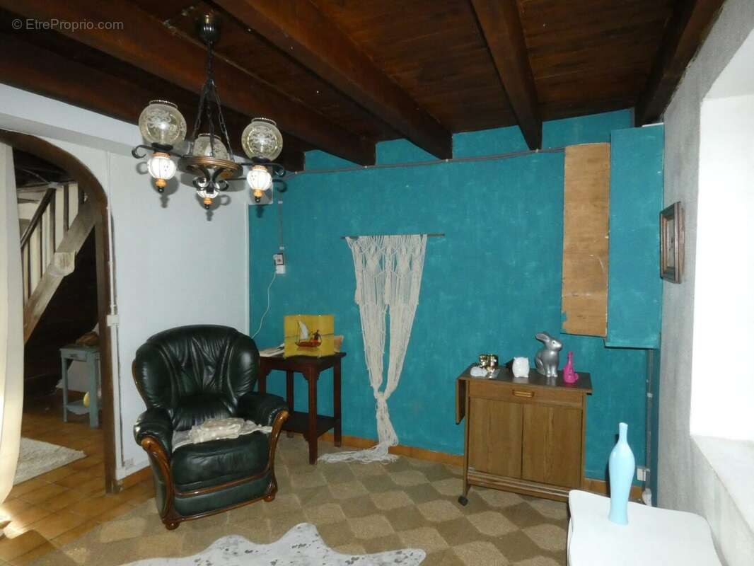 Maison à SAINT-PARDOUX-LES-CARDS