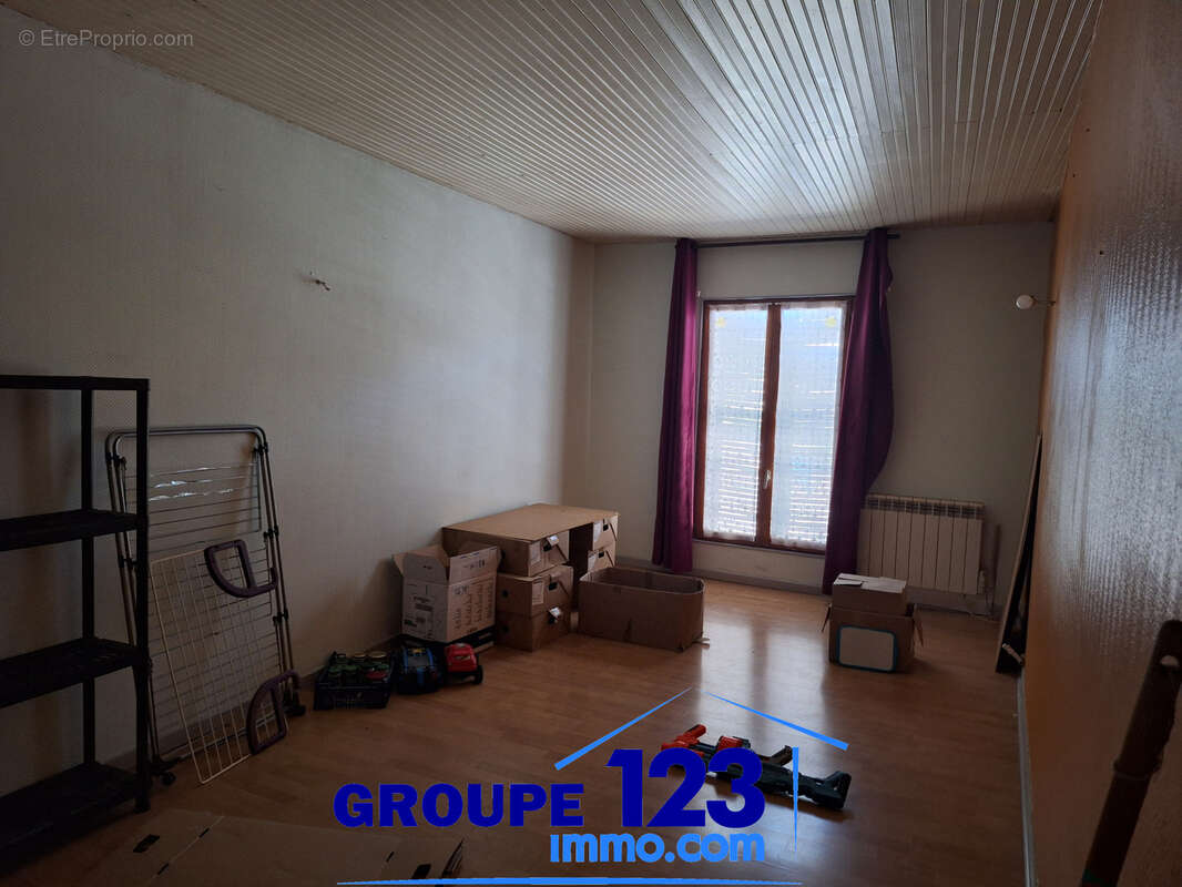 Appartement à CHEVANNES