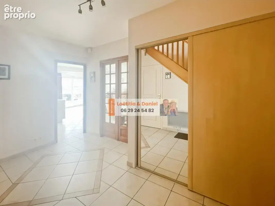À 3 minutes de Verneuil-sur-Avre, cette maison de 140 m² vous séduira par ses beaux volumes, son terrain clos et arboré de 2 500 - photo 5
