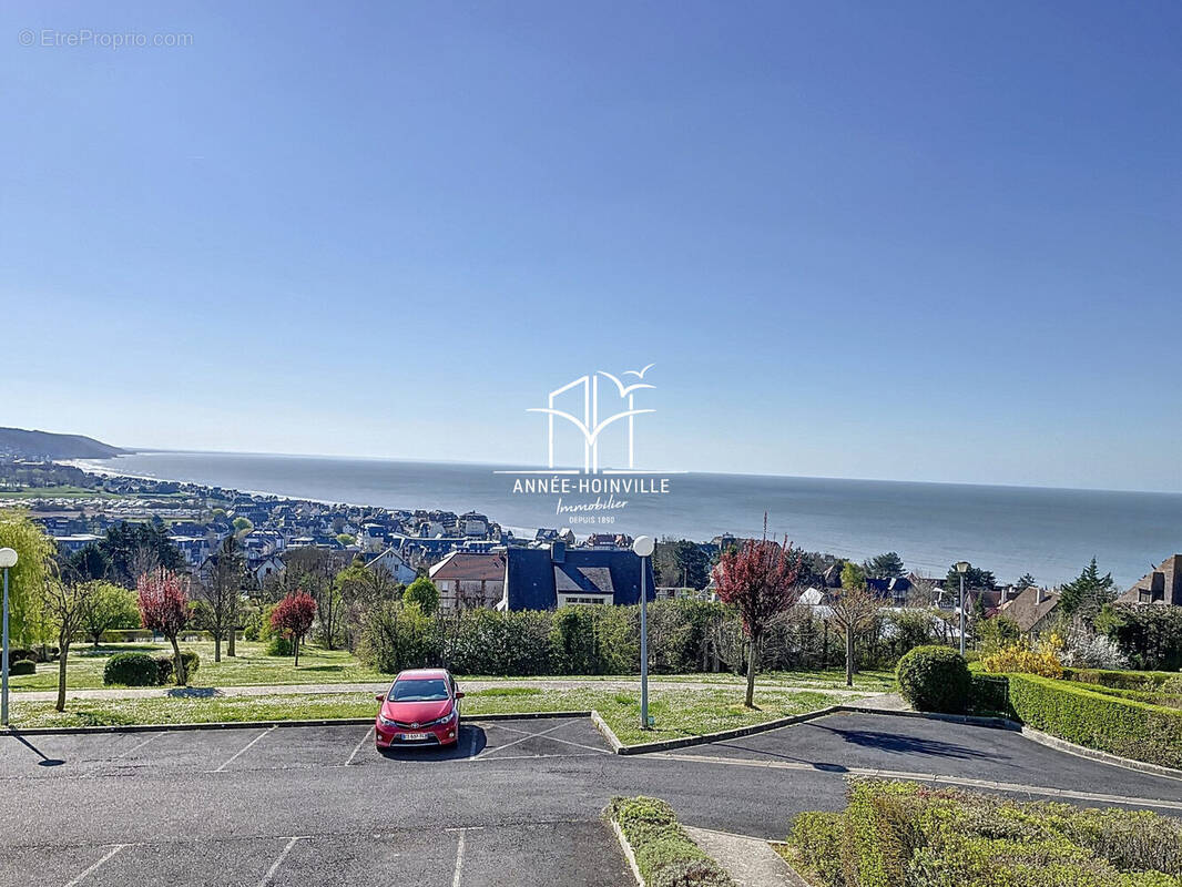 Appartement à BLONVILLE-SUR-MER