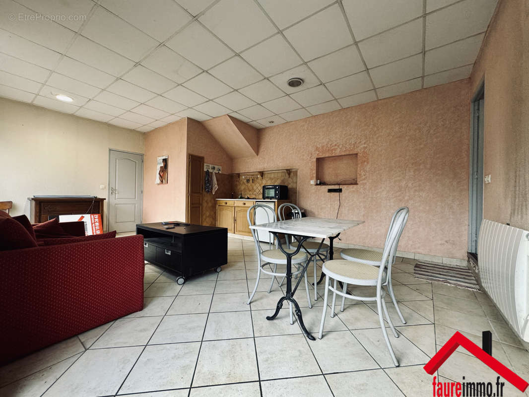 Appartement à SAINT-HILAIRE-PEYROUX