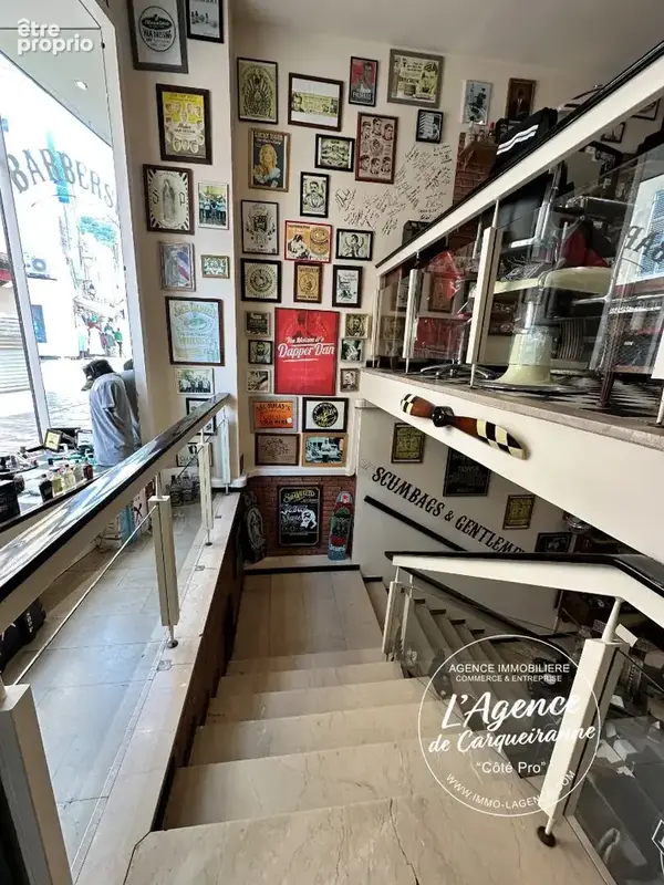 Fonds de commerce salon de coiffure barbier 55 m2 idealement situe dans le centre ville de hyeres - photo 7