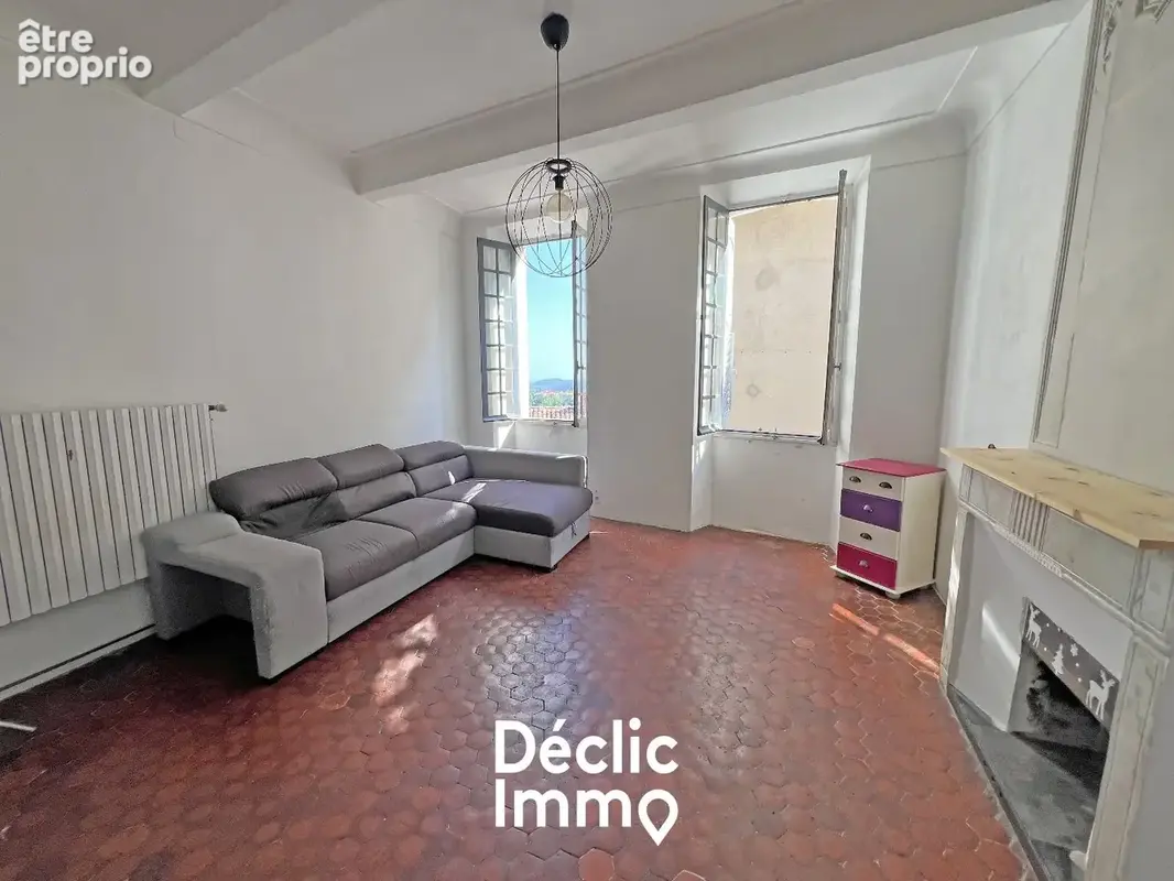 Maison de ville - 7 pieces avec local commercial - pas de charges - grasse - photo 2