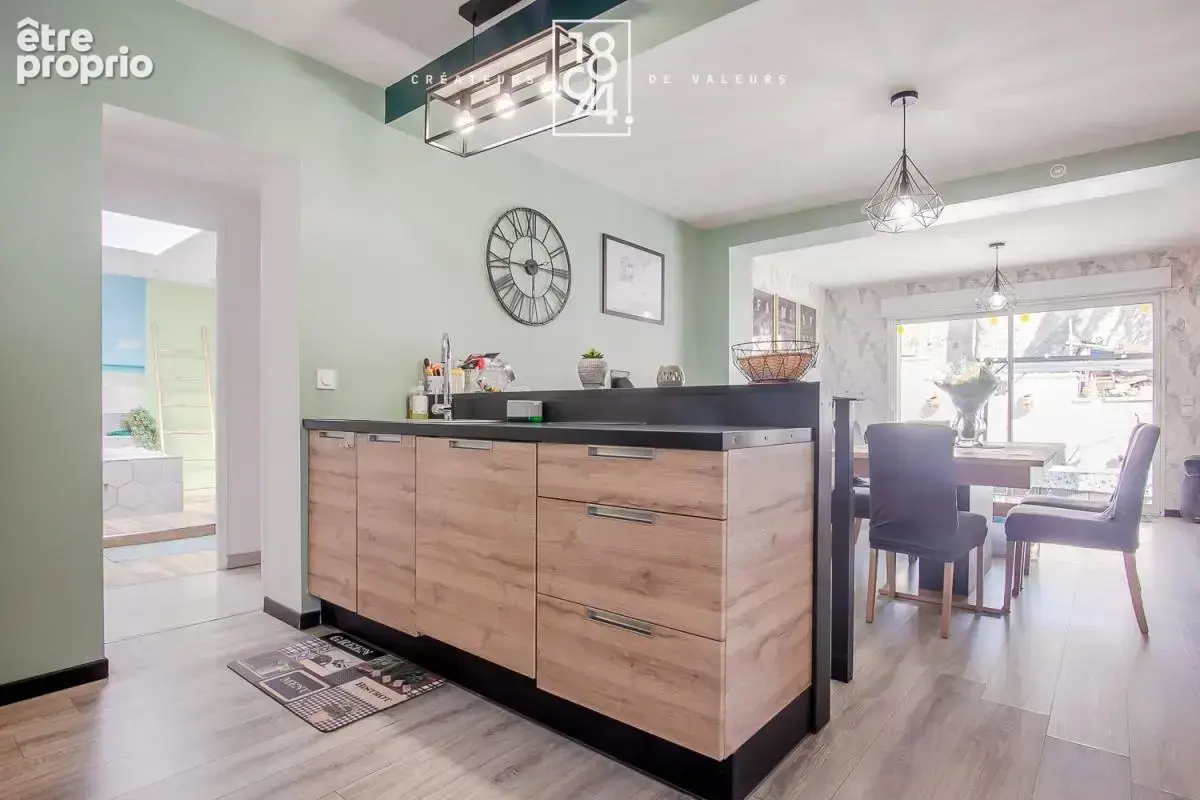 Maison Familiale T5 à vendre Martigues (13500)  130 m²  Terrain 670m2 l Piscine I Dépendance - photo 4