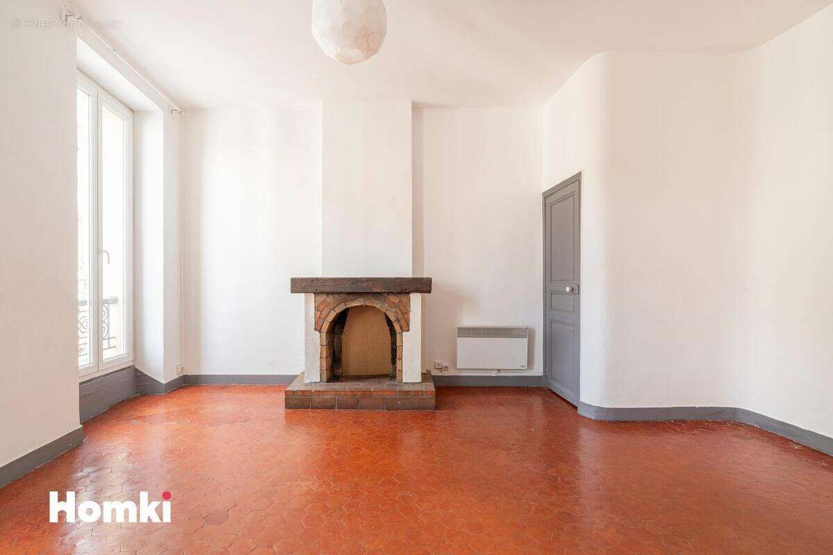 Appartement à MARSEILLE-6E