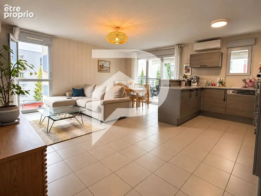 Photo Appartement à Meyzieu au prix de 268 000€