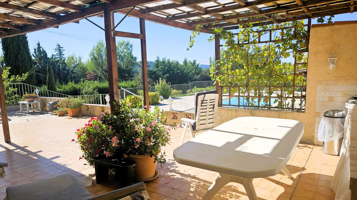 Maison à LA CADIERE-D'AZUR