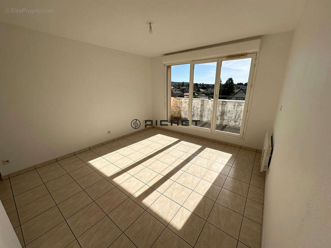 Appartement à TERRASSON-LAVILLEDIEU