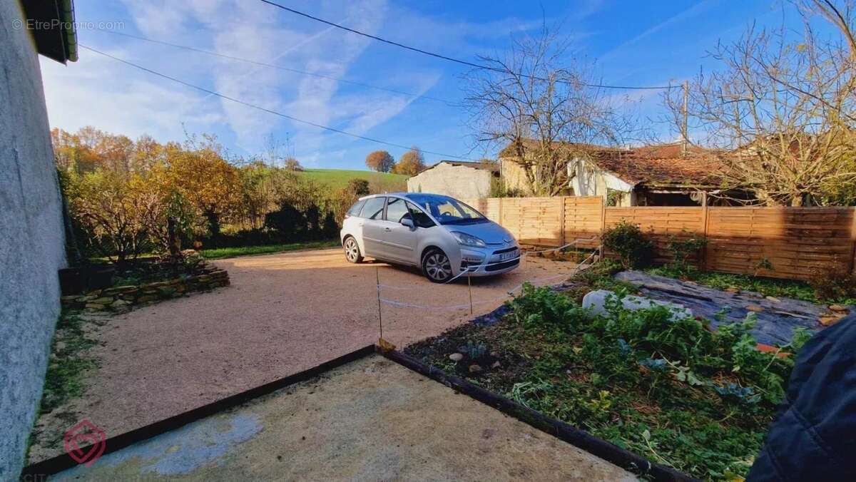 Maison à SALIES-DU-SALAT