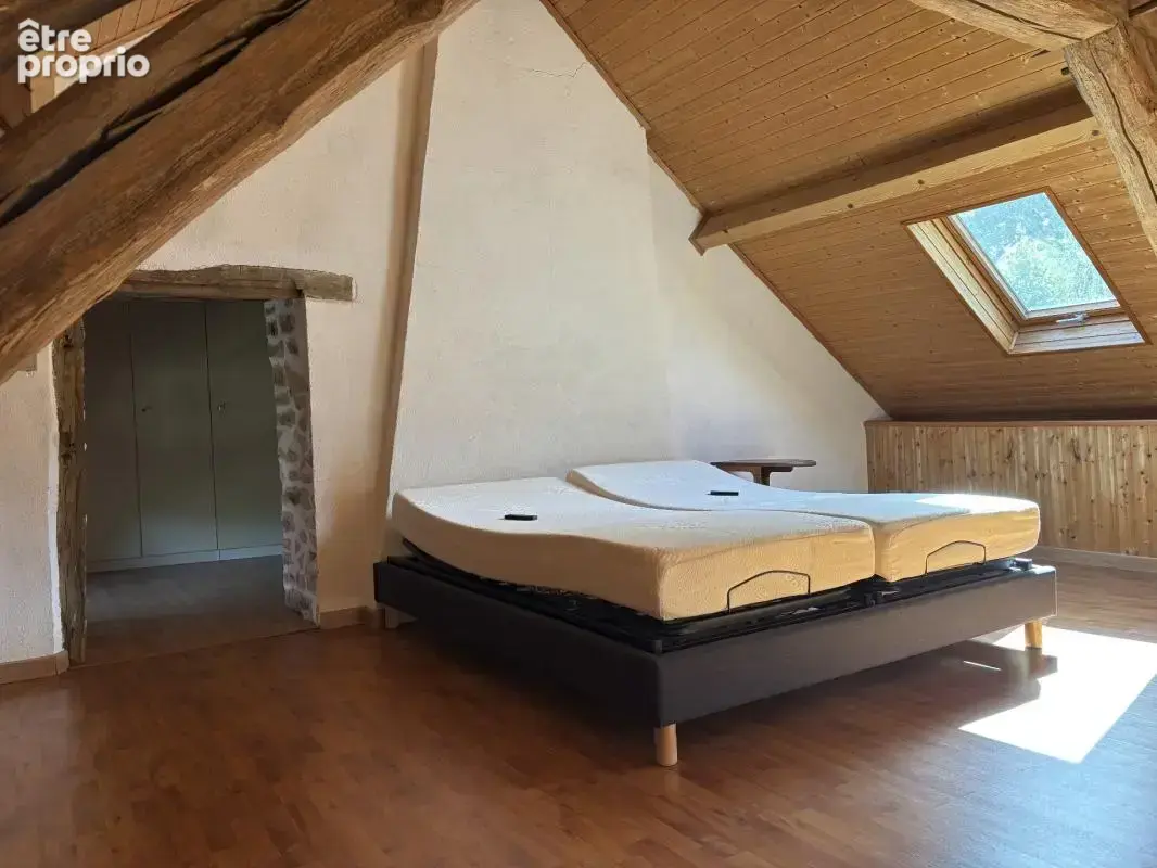 VENAREY LES LAUMES 10min : maison rénovée 227m², dépendances, jardin, pré attenant. Prix : 287 000 € - photo 12