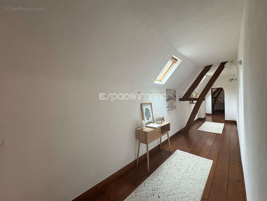 Maison à MALAUNAY