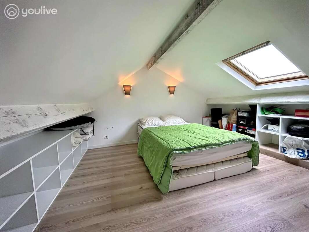 Maison avec de beaux volumes et jardin à Angers - photo 5