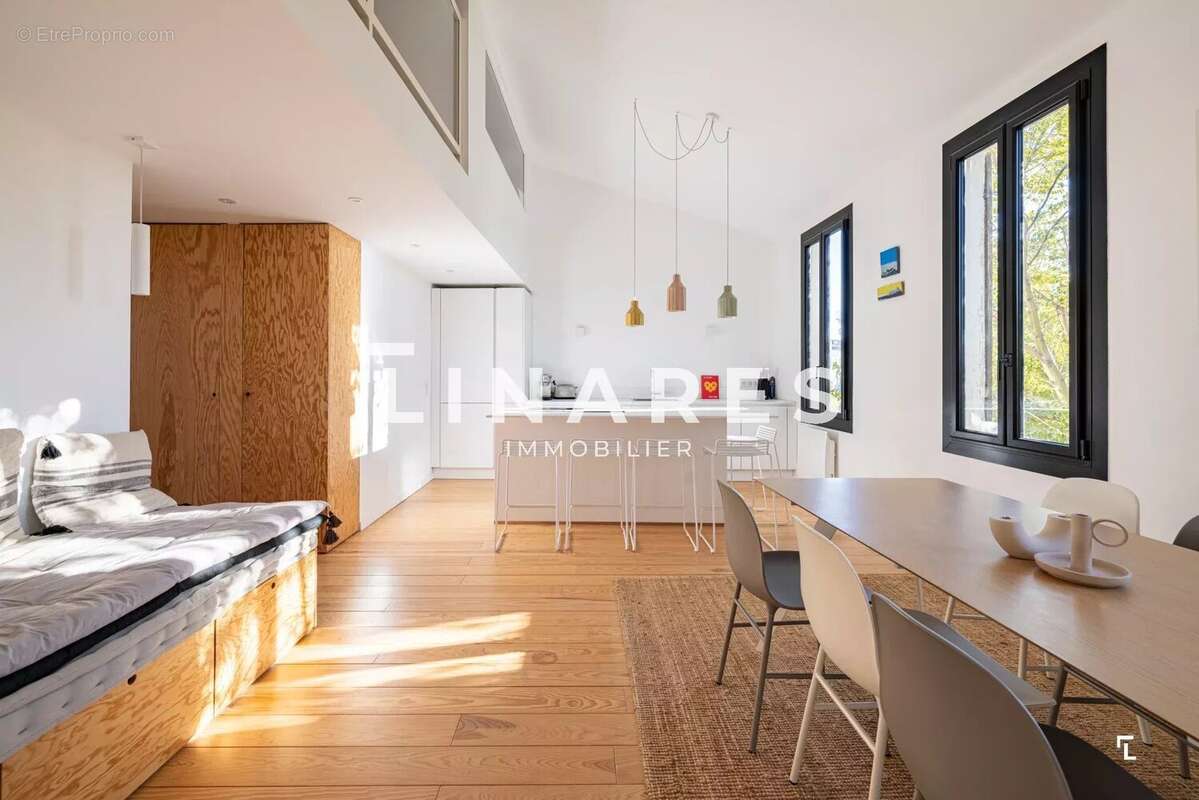 Appartement à MARSEILLE-7E