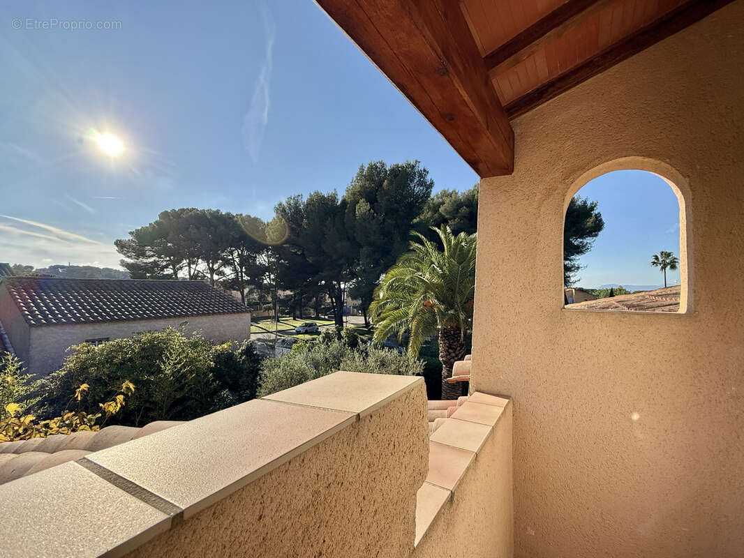 Maison à SIX-FOURS-LES-PLAGES