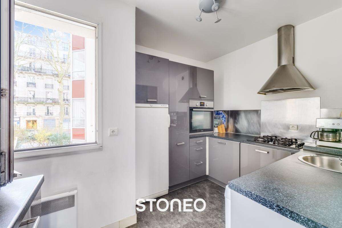 Appartement à PARIS-14E