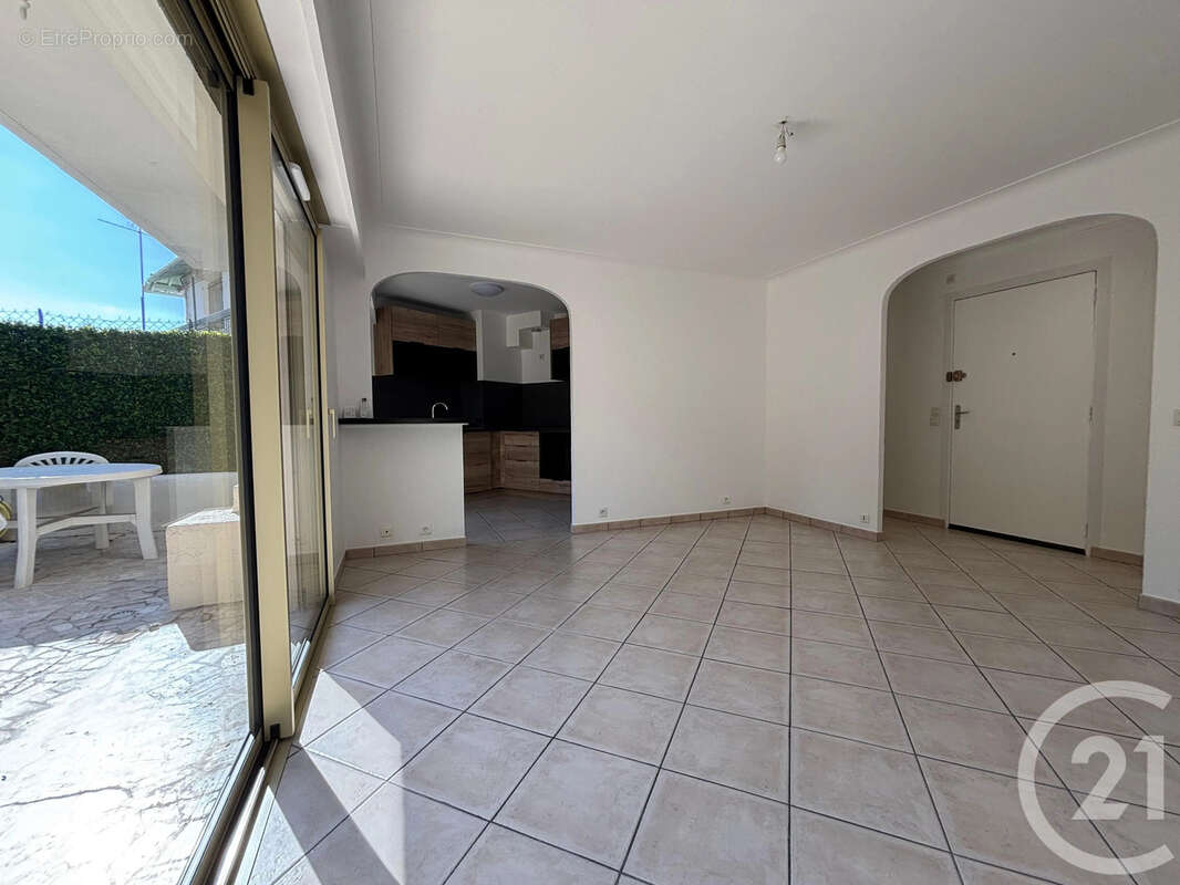 Appartement à LE CANNET