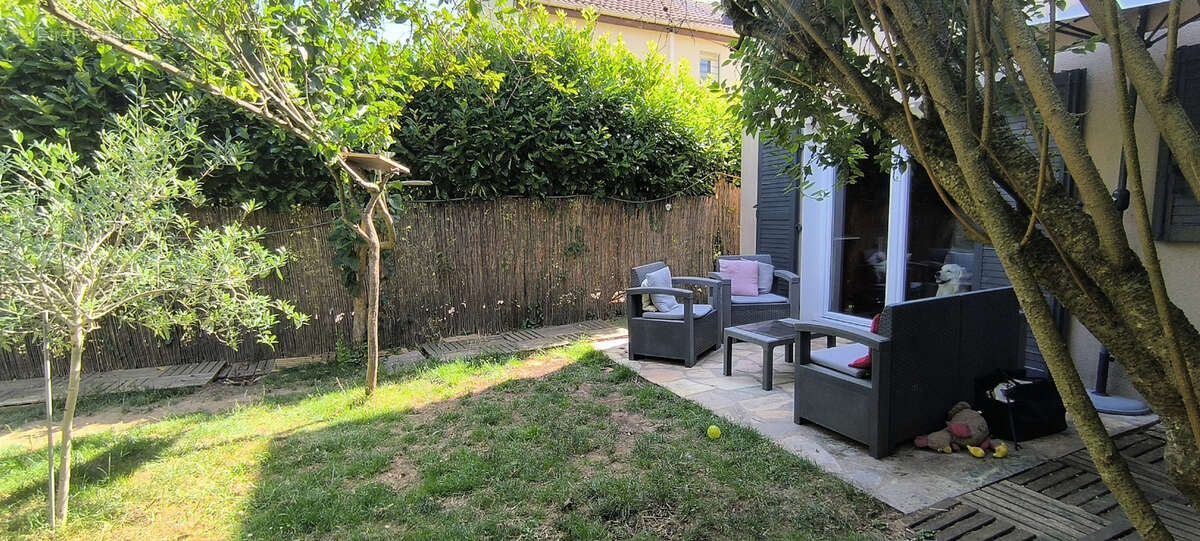 Maison à MAGNY-LES-HAMEAUX