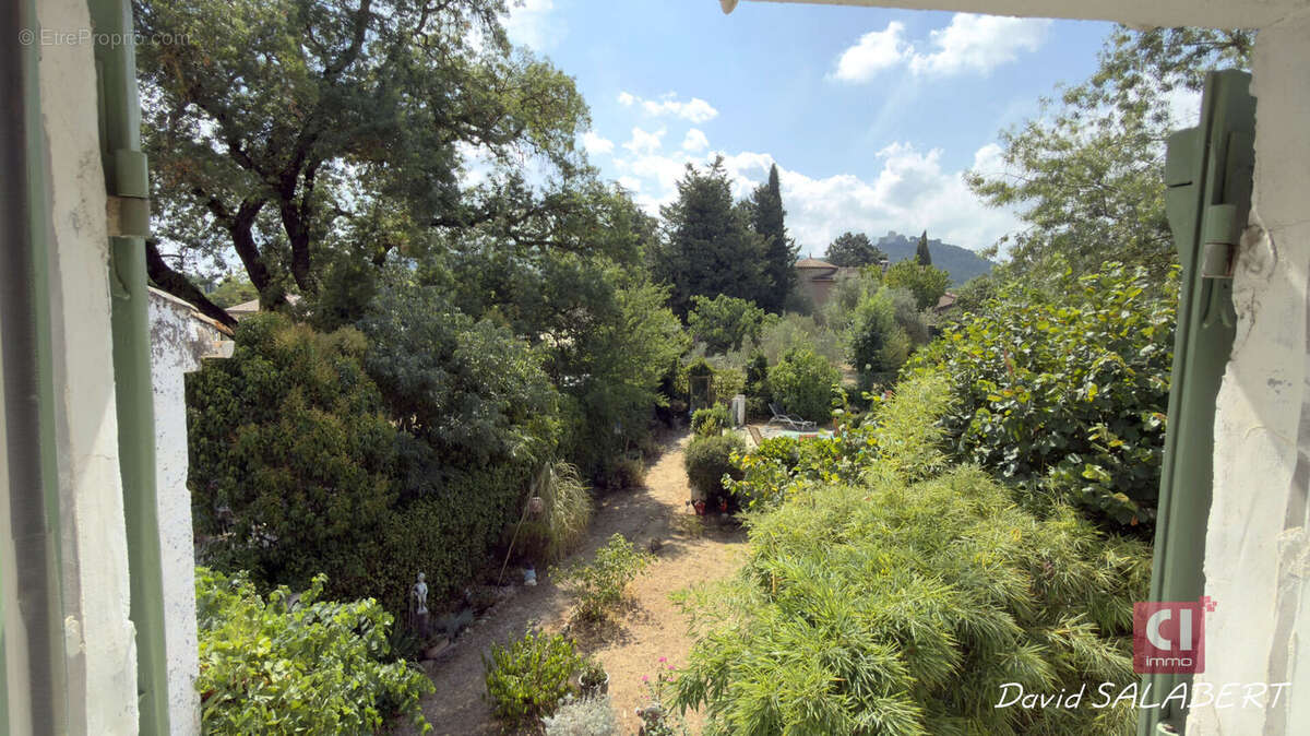 Forcalqueiret,  rare maison de village avec jardin, piscine et grand garage - photo 12