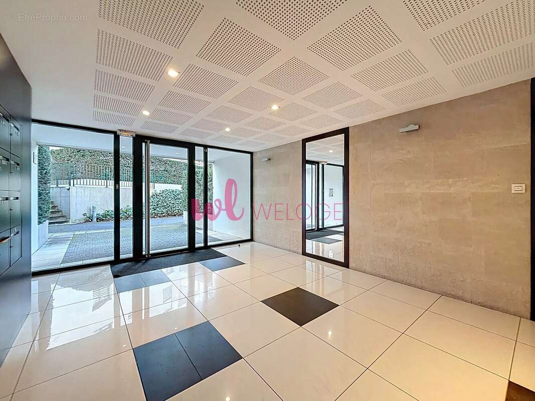 Appartement familial de standing de 118 m² avec grand balcon - photo 2
