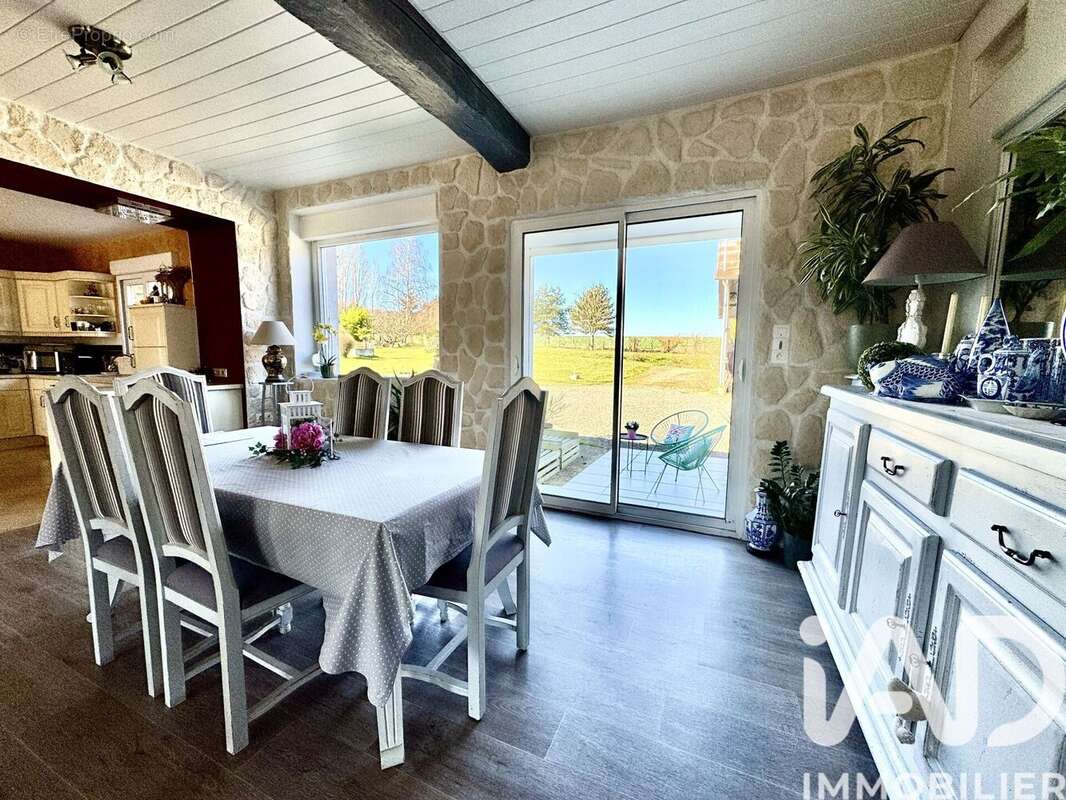 Photo 8 - Maison à NAILLY