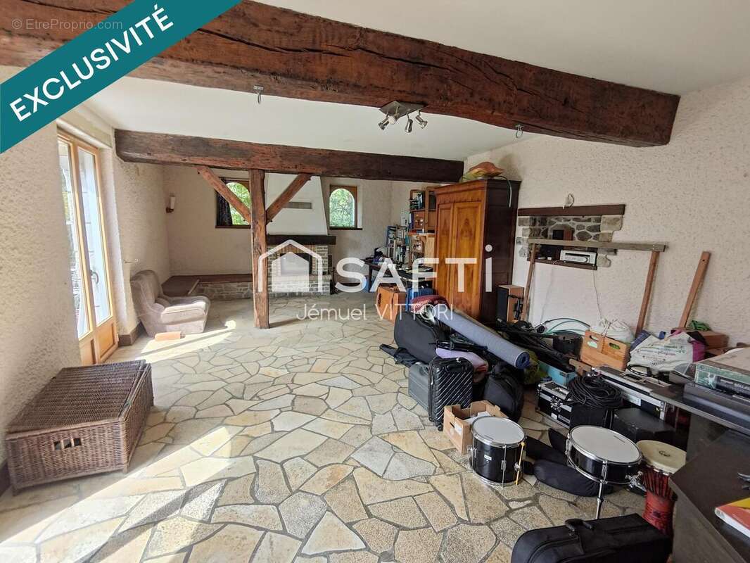 Photo 9 - Maison à MONTREUIL-SOUS-PEROUSE