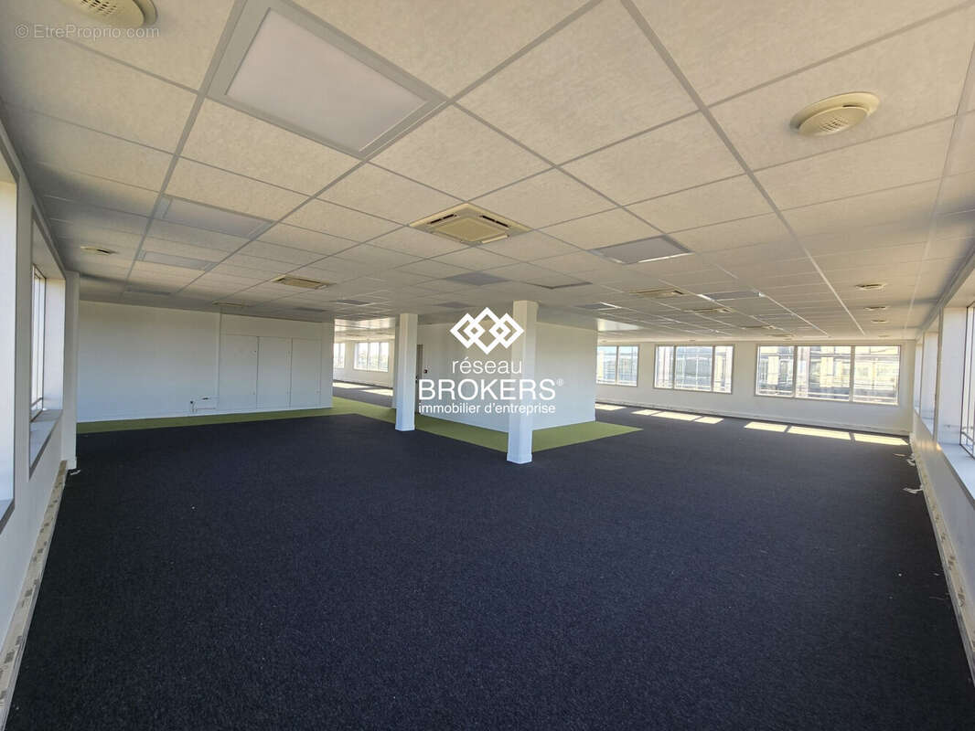 Commerce à VILLEPINTE