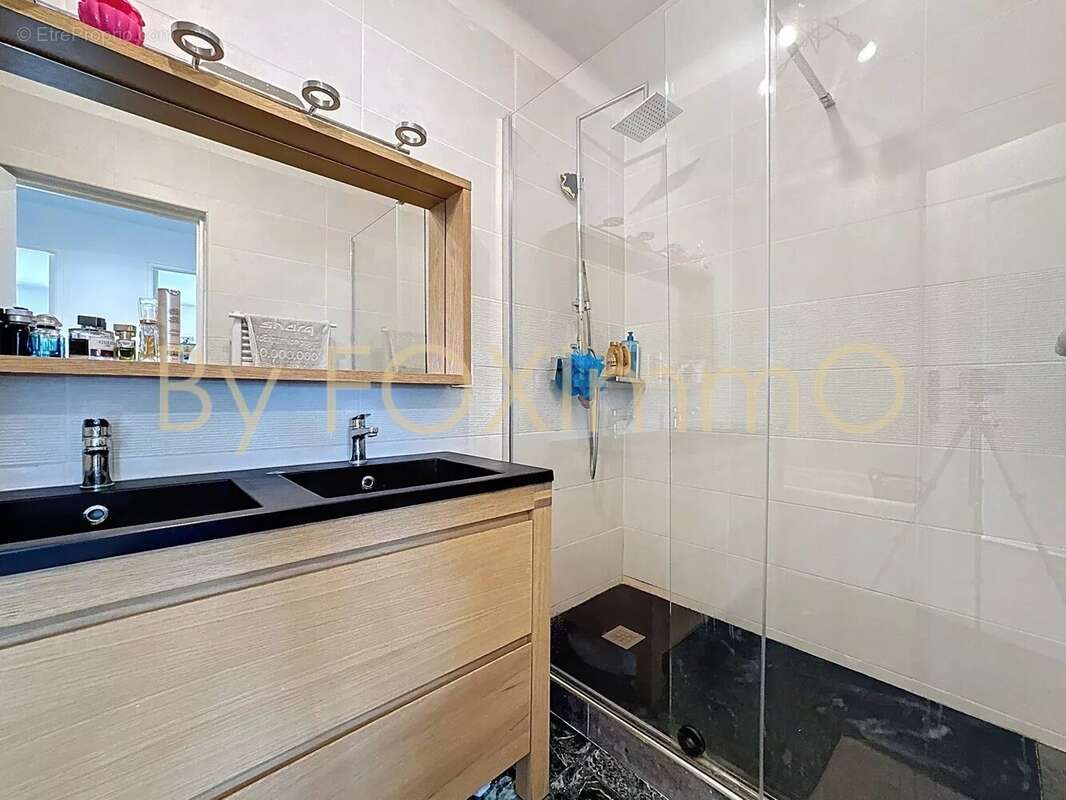 Appartement à VILLENEUVE-LOUBET