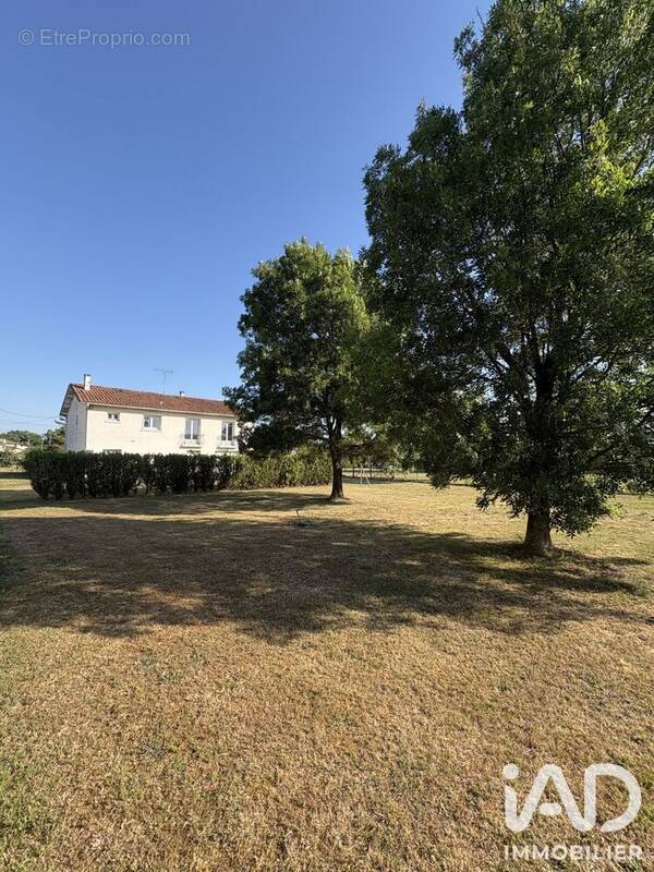 Photo 1 - Maison à LES BILLAUX