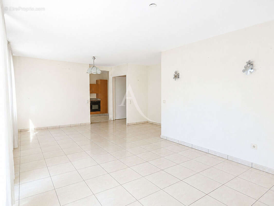 Appartement à VILLEMOMBLE
