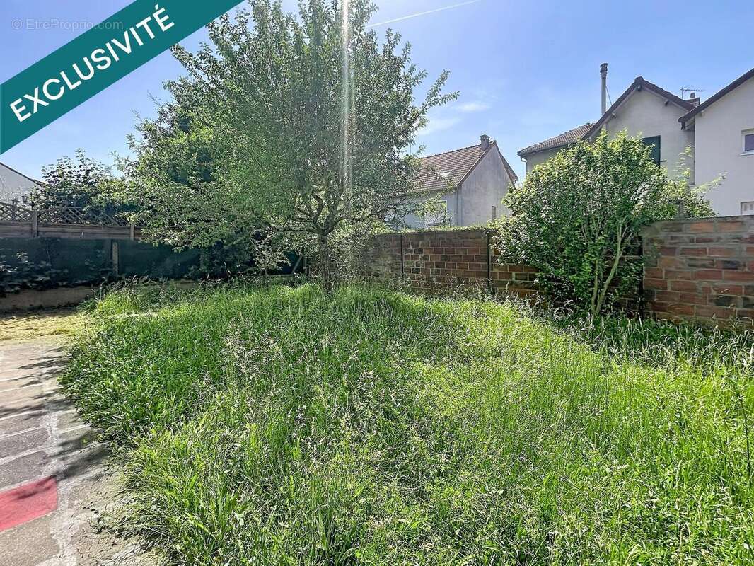 Maison 142 m² à Villeneuve-Le-Roi  - photo 2