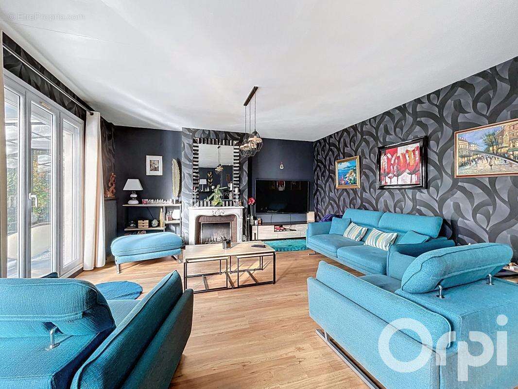 Maison à Vendre de 8 pièces à Longjumeau - photo 9
