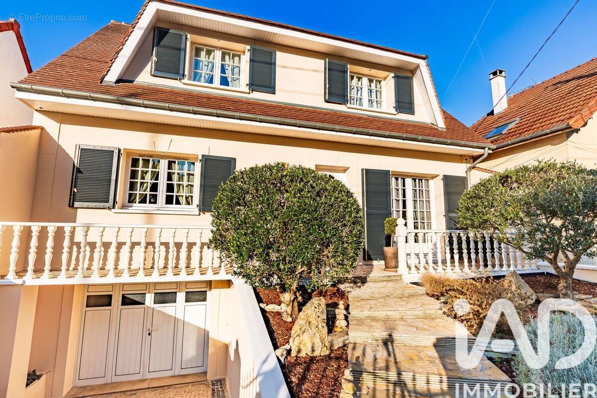 Photo 1 - Maison à YERRES