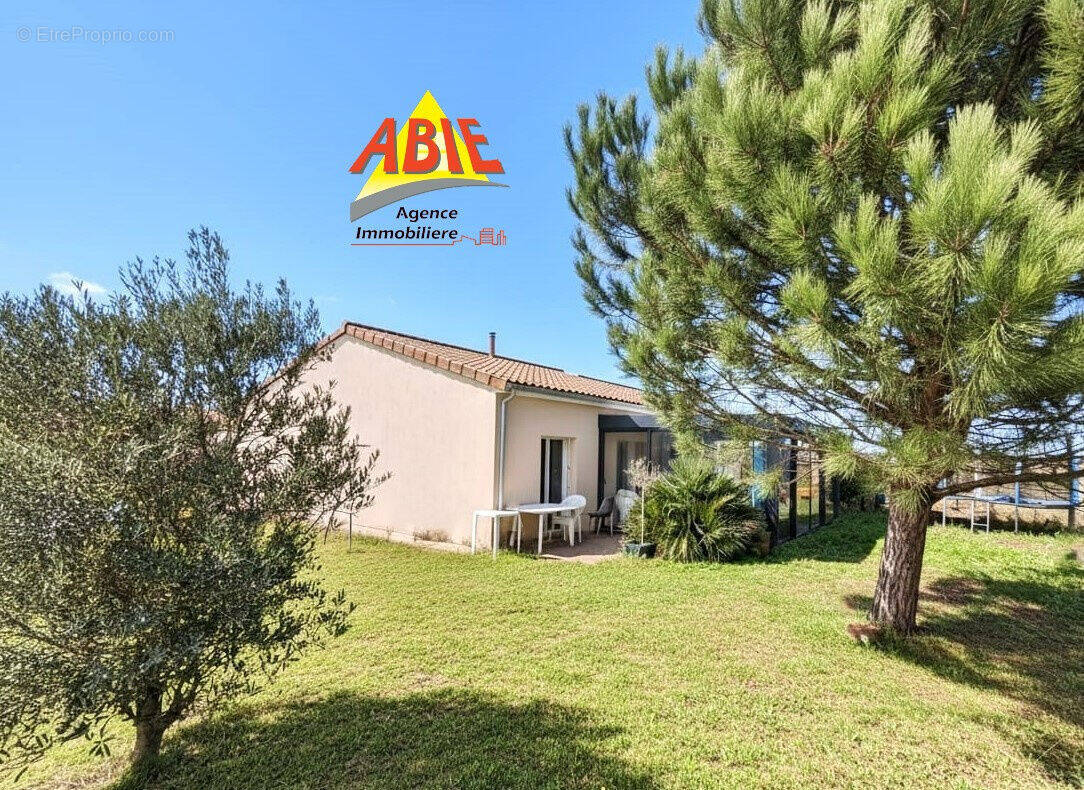 Photo 1 - Maison à VOUILLE