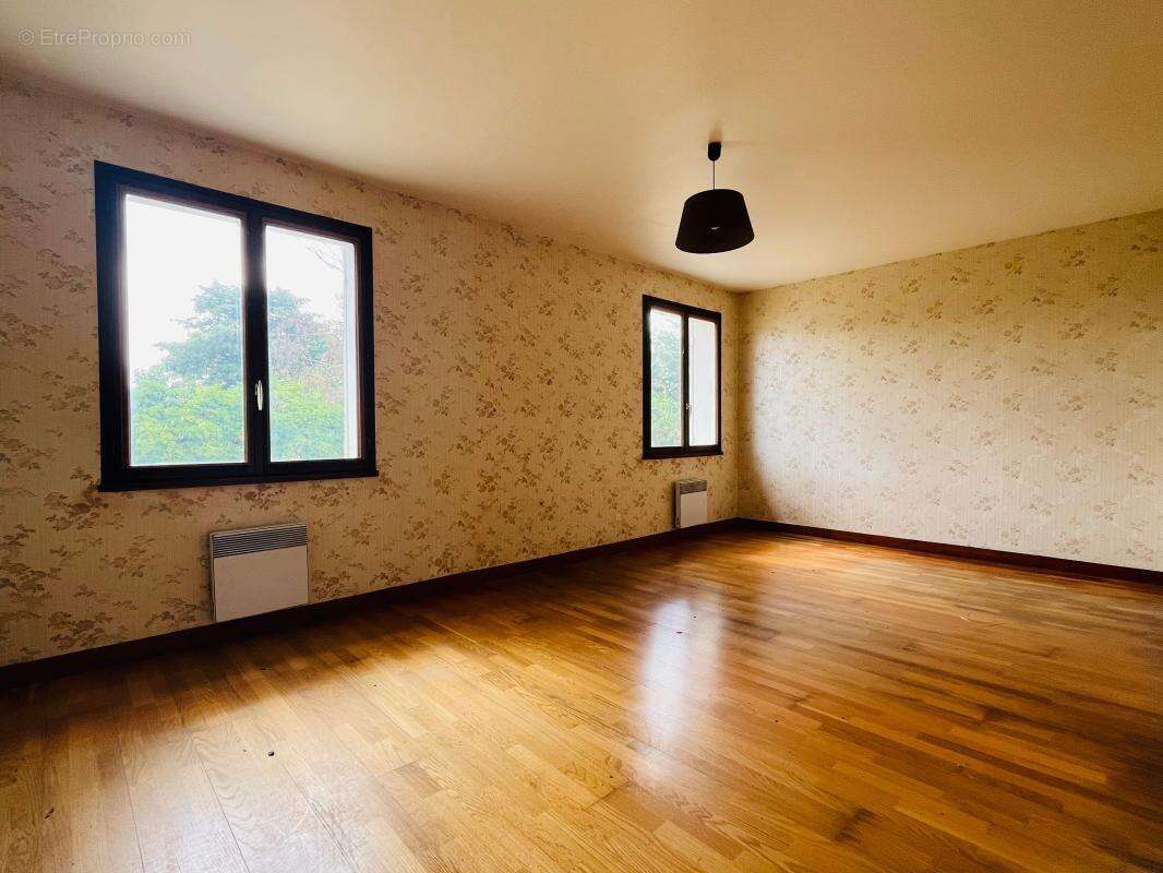 Maison familiale à rénover – Saint-Xandre - photo 5