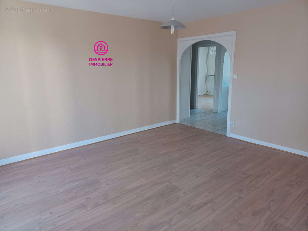 Appartement à ROUSSILLON