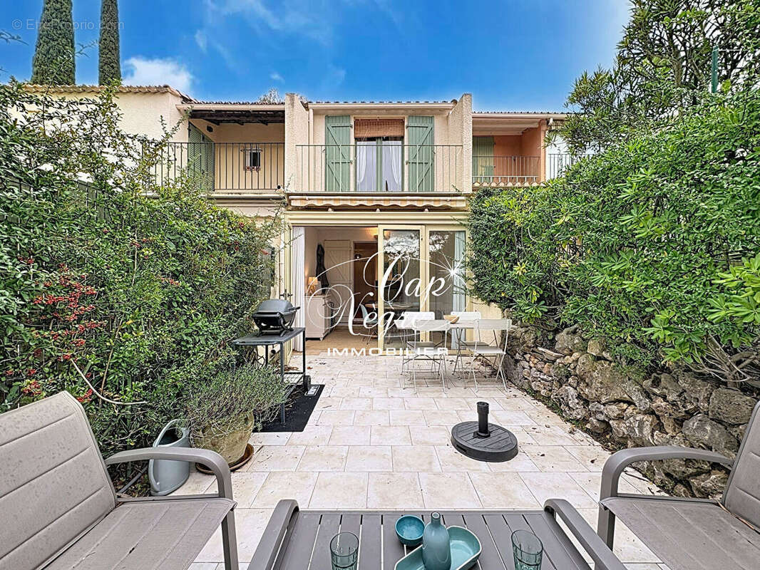 Appartement à LE LAVANDOU