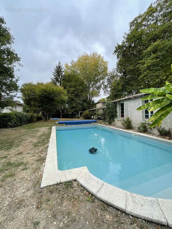 Maison à VOULGEZAC