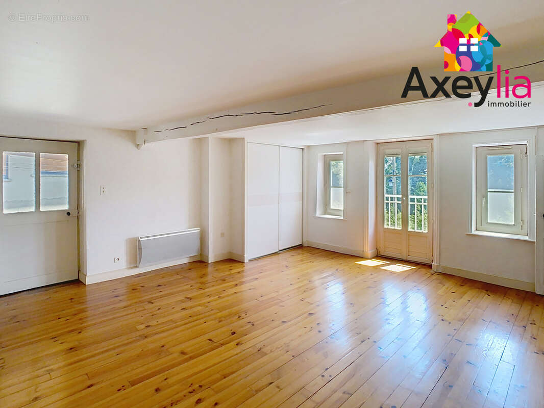 A vendre- saint-andré d'apchon- maison de village avec terrasse - photo 10