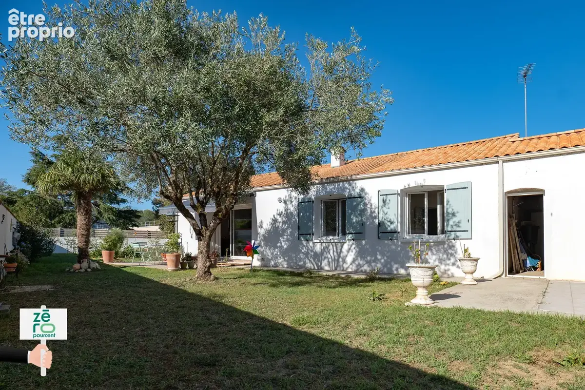 Maison de plain-pied avec 3 chambres, garage et jardin à Luçon - photo 2