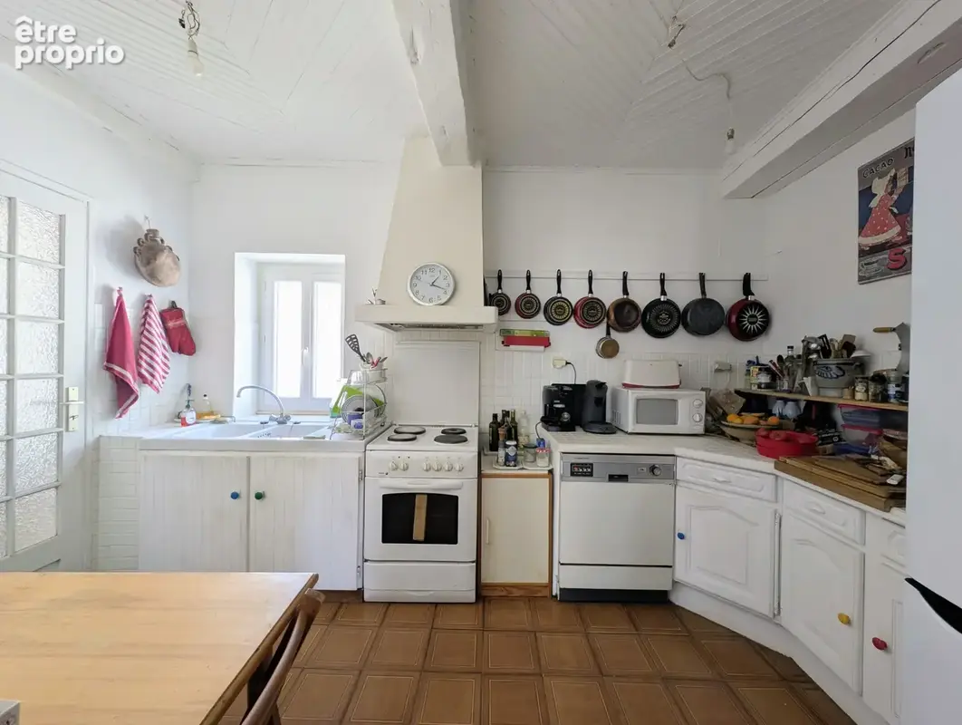Agde centre - maison vigneronne familiale 3 chambres - grand garage - belle terrasse - photo 6