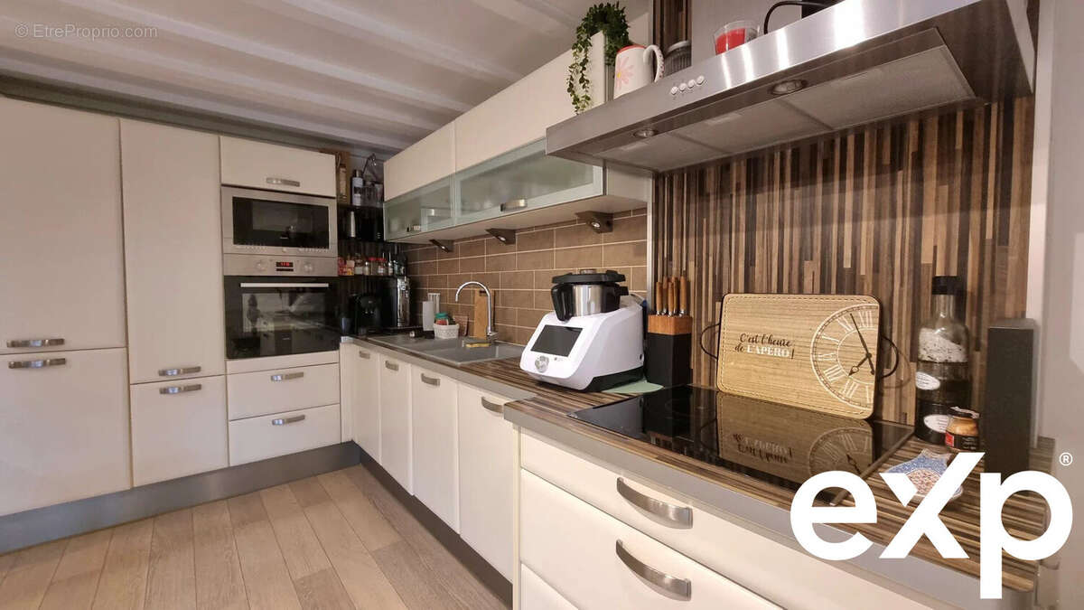 Appartement à CHALLES-LES-EAUX