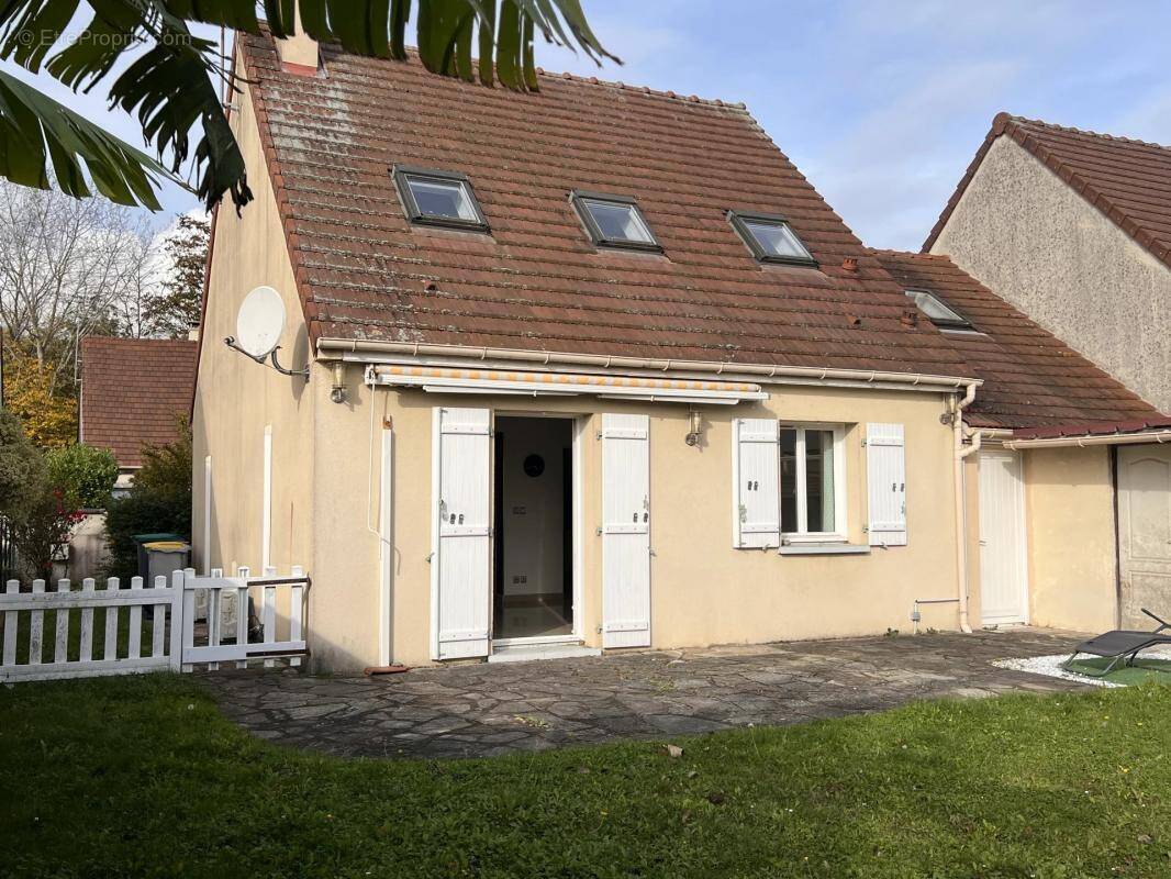 Maison à DAMMARTIN-EN-GOELE