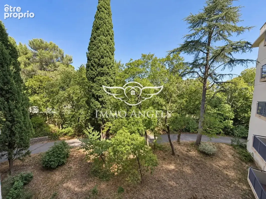 Appartement 4 pièces 82 m² à vendre à Nimes (30900) - photo 8