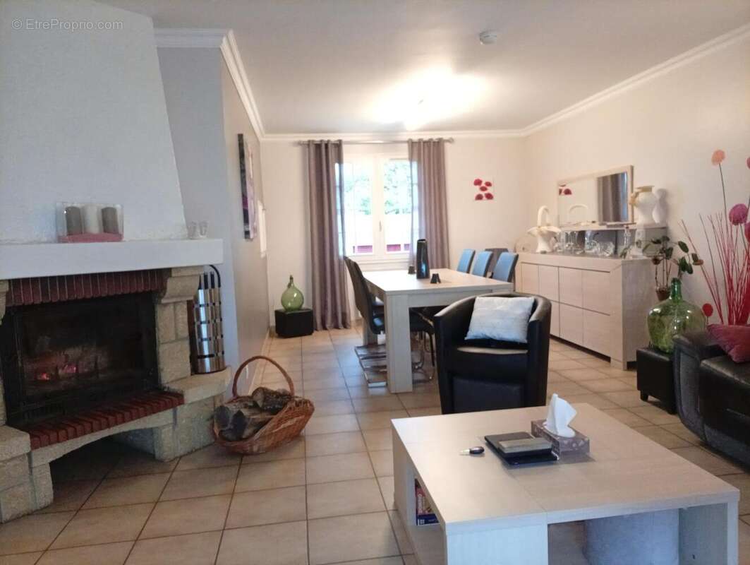 Photo 4 - Maison à LATHUS-SAINT-REMY